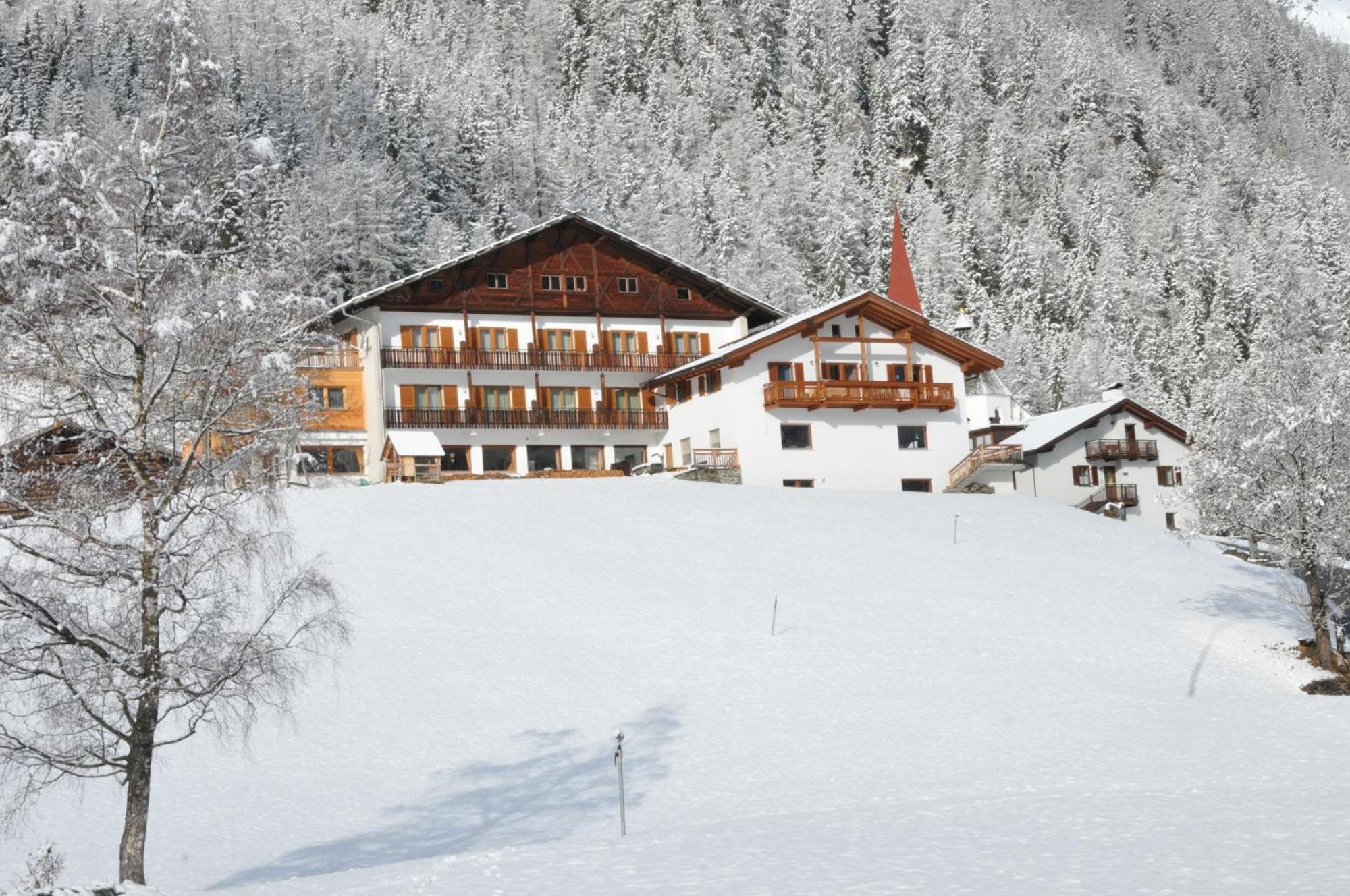 Hotel Ultnerhof Santa Gertrude ภายนอก รูปภาพ
