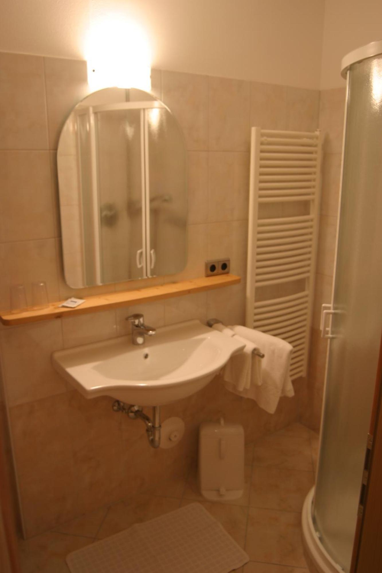 Hotel Ultnerhof Santa Gertrude ภายนอก รูปภาพ