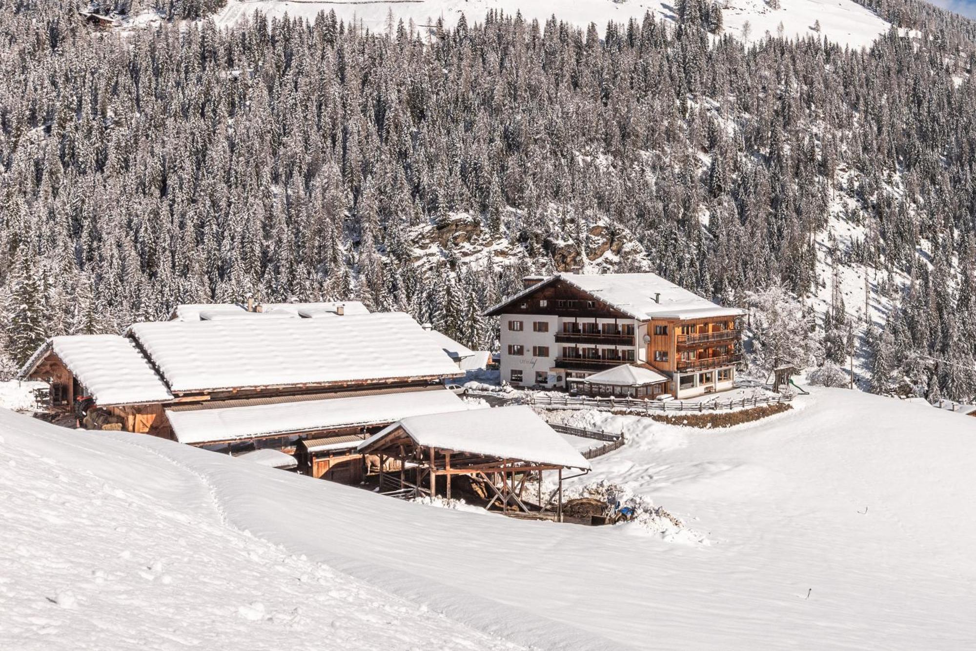 Hotel Ultnerhof Santa Gertrude ภายนอก รูปภาพ