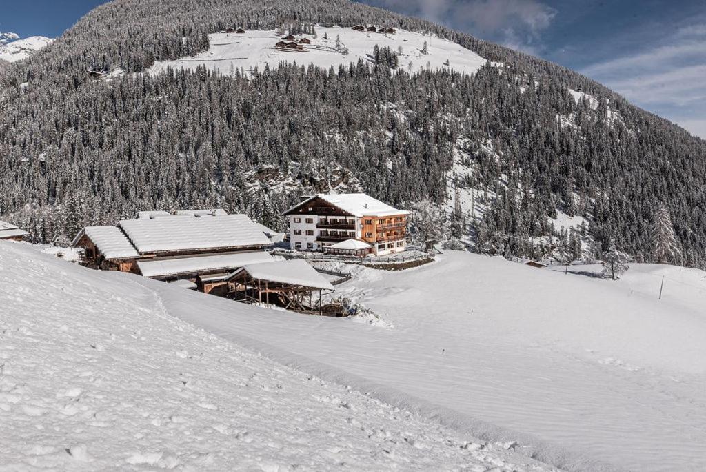 Hotel Ultnerhof Santa Gertrude ภายนอก รูปภาพ