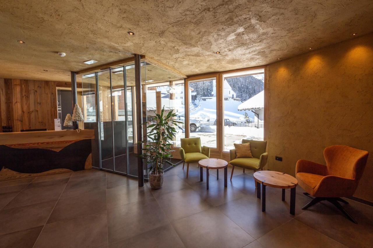 Hotel Ultnerhof Santa Gertrude ภายนอก รูปภาพ